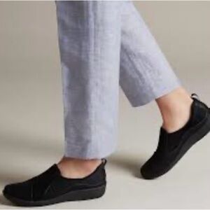 Clarks Claudsteppers Sillian Paz Black Flats Professional Loafers NWT.